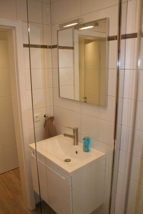 Bad/Dusche/WC1