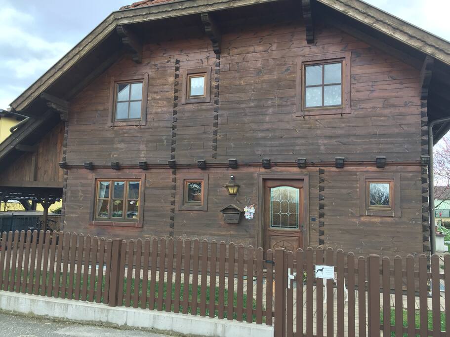 Haus von vorne