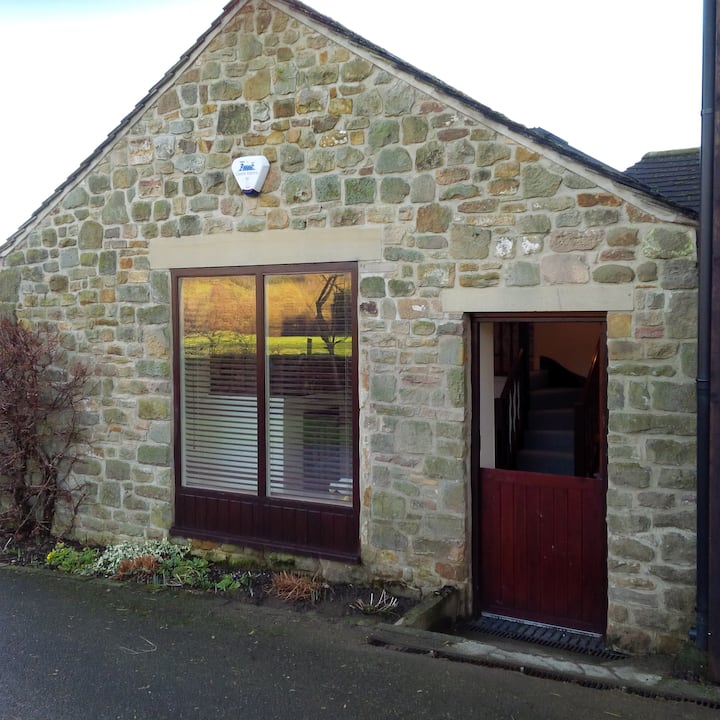 The Pool House, Milltown , Ashover, Derbyshire Farm stays for Rent in Milltown, United Kingdom