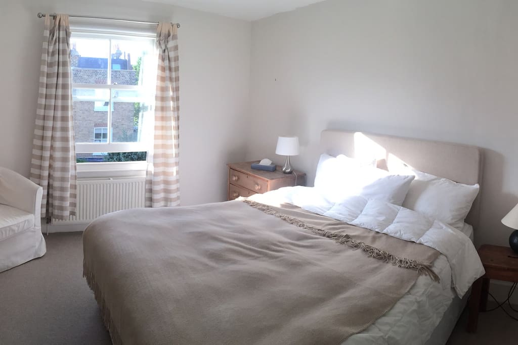 Bedroom 2 with 1 double bed