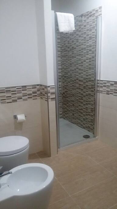 bagno privato con doccia