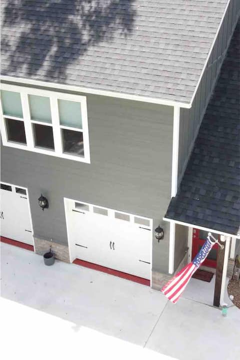 Successful Airbnb property: The Patriot - Downtown Bentonville in Fayetteville / Springdale / Rogers