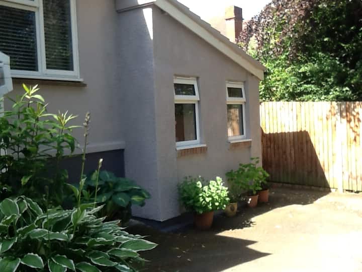 Private Self Contained Suite in Church Stretton Guest suites for Rent