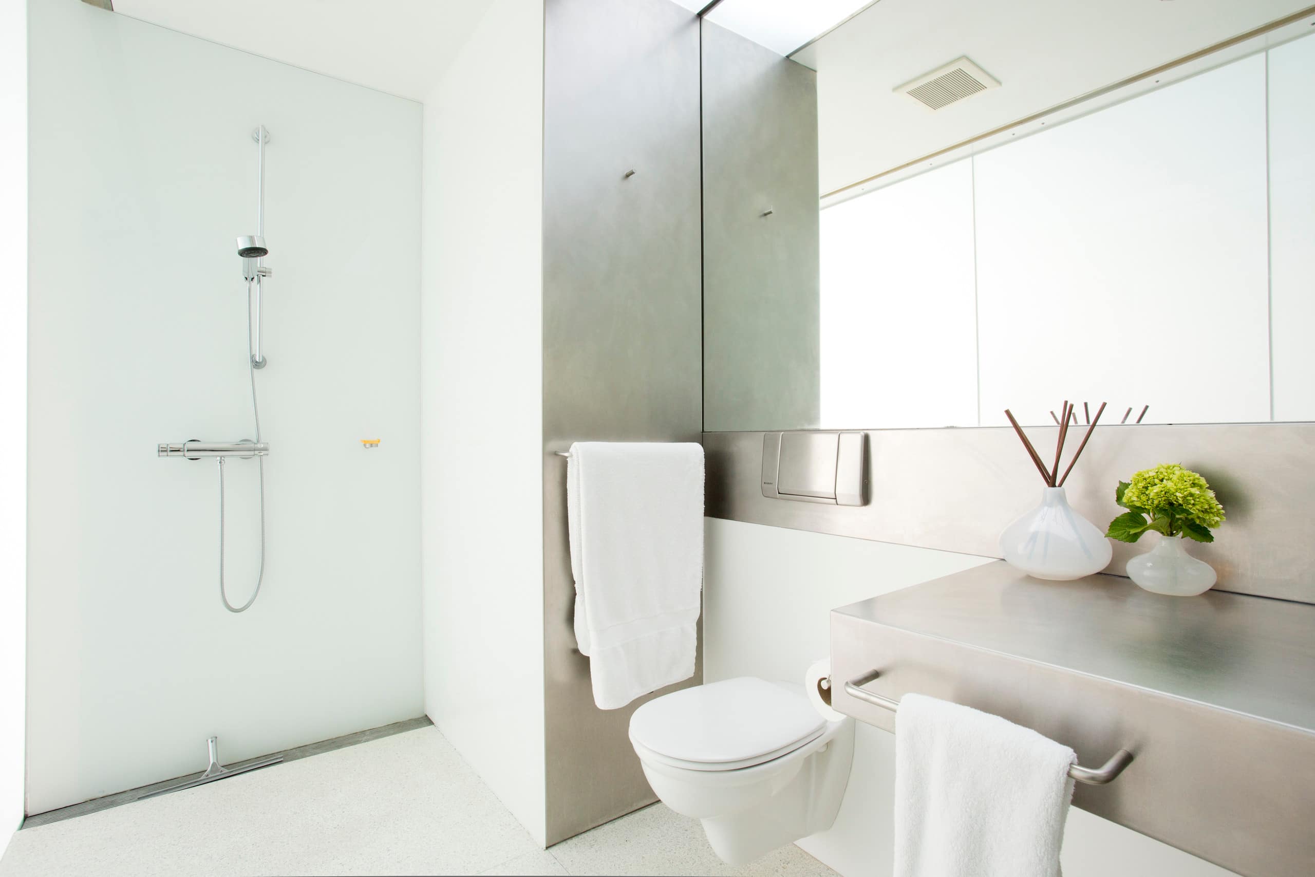 Home in San Francisco · ★4.92 · 4 bedrooms · 5 beds · 2 baths - Image 25