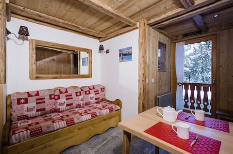 Successful Airbnb property: Charmant studio 2 persons. Val d'isère in Val D'isère