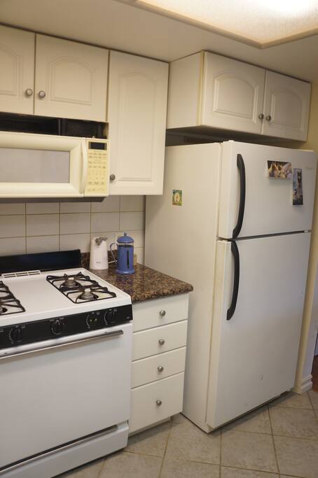 Full Kitchen