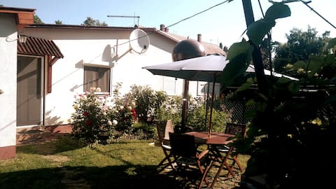 Popular Airbnb listing: Little house 50 m from Lake Balaton in Siófok