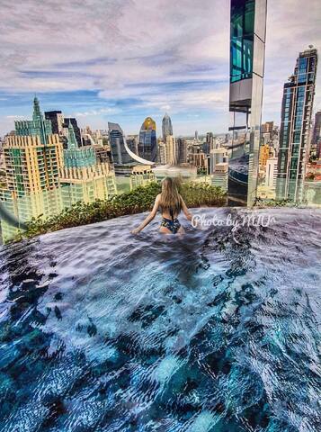 stunning 360 sky pool 2bdrm @chitlomcentral wld gallery image 5