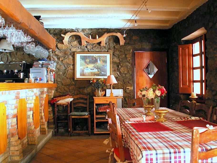 BAR BELOW APARTMENT