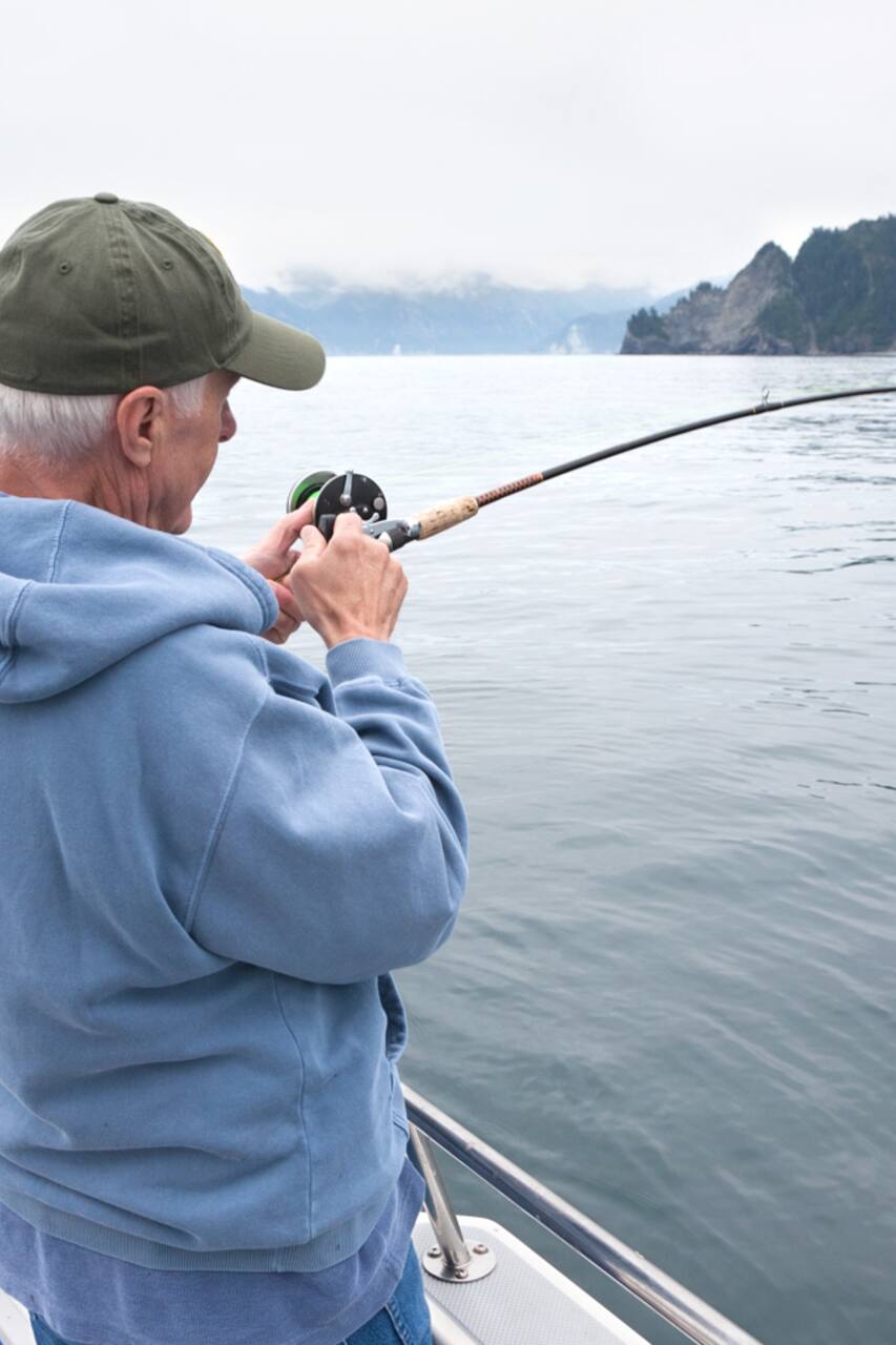 日本の漁船で釣り体験 自然体験 Airbnb