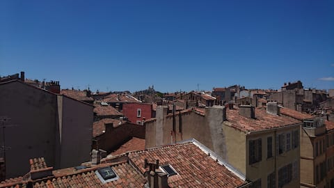 Top Airbnb: 50 m² unobstructed view / 50 m² clear view Marseille 5th in Marseille