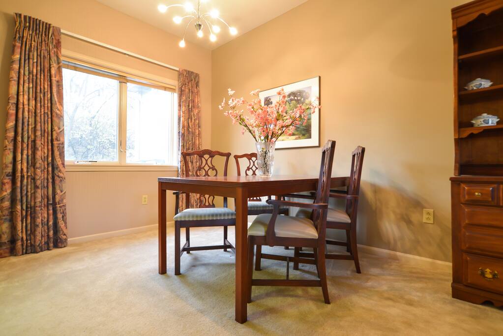 Dining room bright and cheery