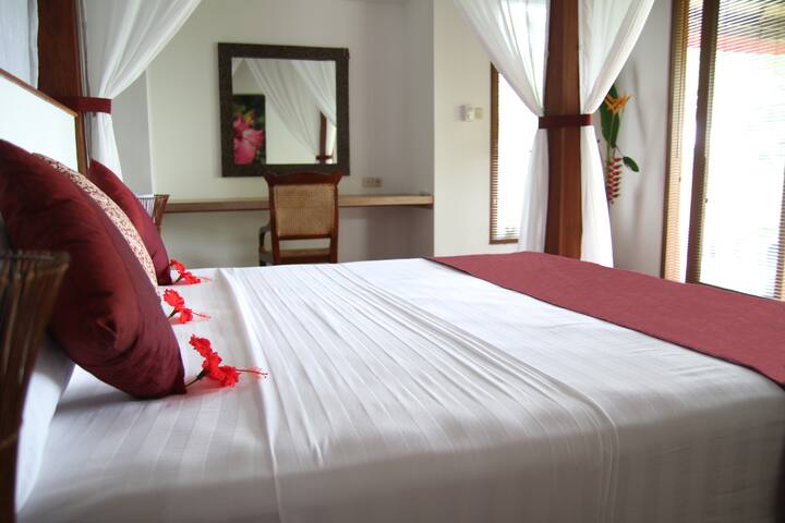 KING-SIZE BED