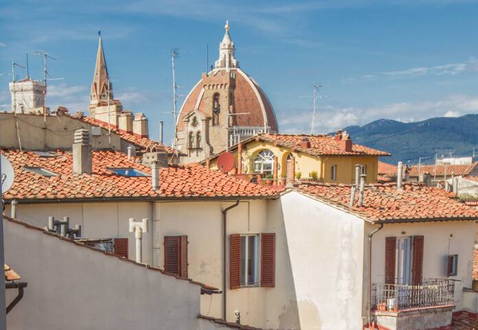 TERRAZZA+BELVEDERE 4 BDR 2LVR 2BTH gallery image 2