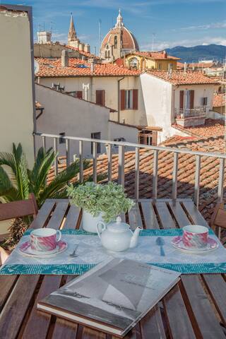 TERRAZZA+BELVEDERE 4 BDR 2LVR 2BTH gallery image 3