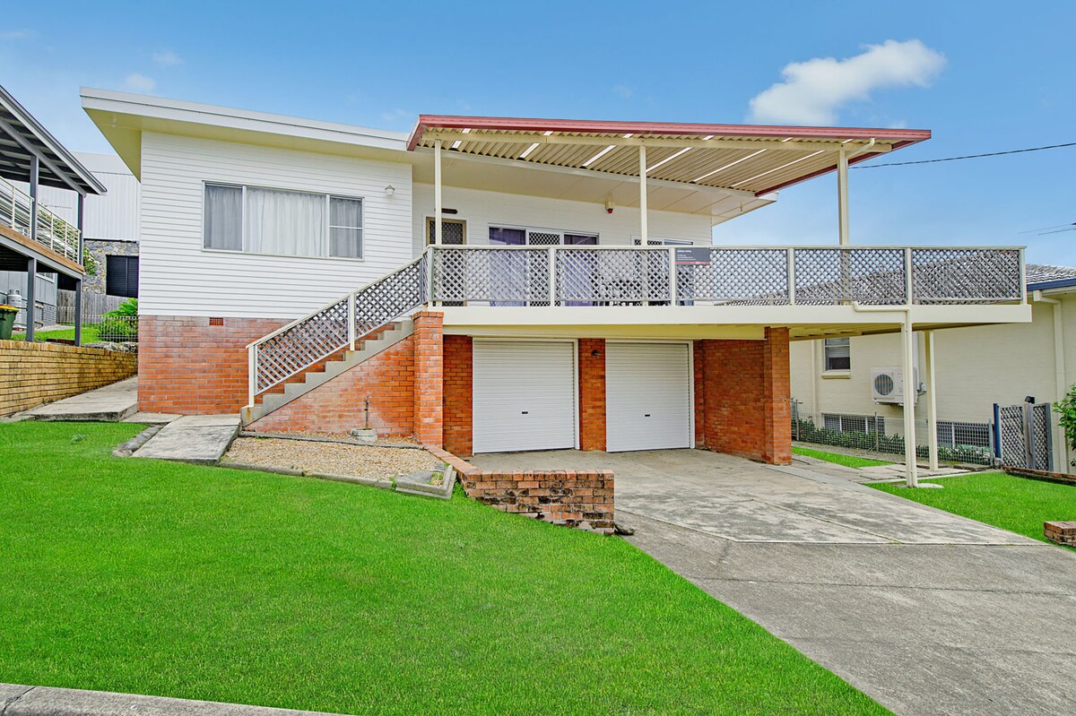 Top performing Airbnb: Horizons 7 East Street, Crescent Head in Crescent Head