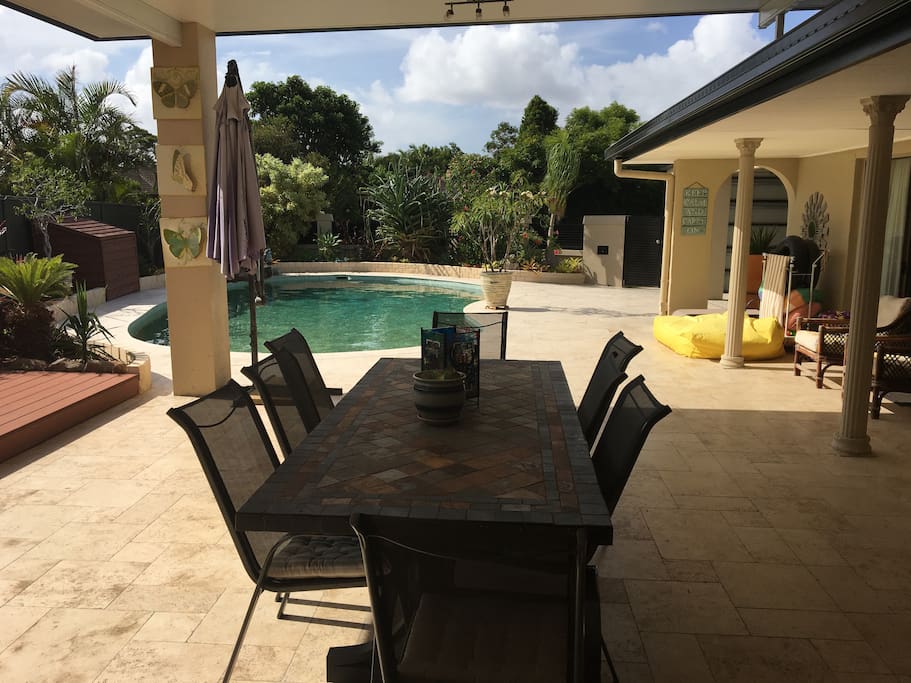 Pool and outside entertainment area