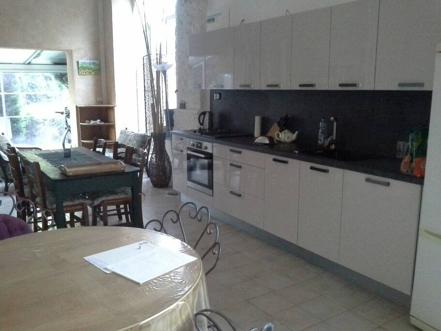 cuisine équipée salle à manger