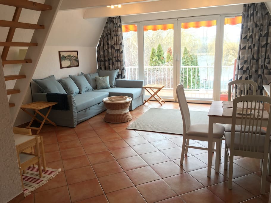 Upper part livingroom