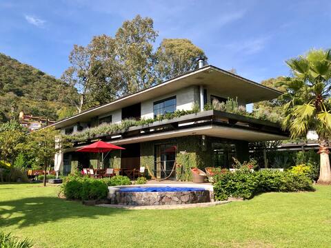 CanPi - Beautiful house facing the lake front