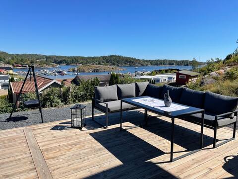 New cabin. Sea view 100m from the sea. High standard