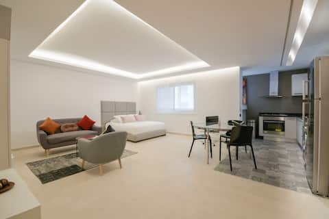 Luxury one bedroom apartment - Best location