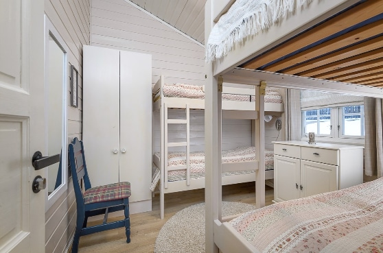 Spavaća soba 3 s 2 kreveta na kat, za 4 osobe