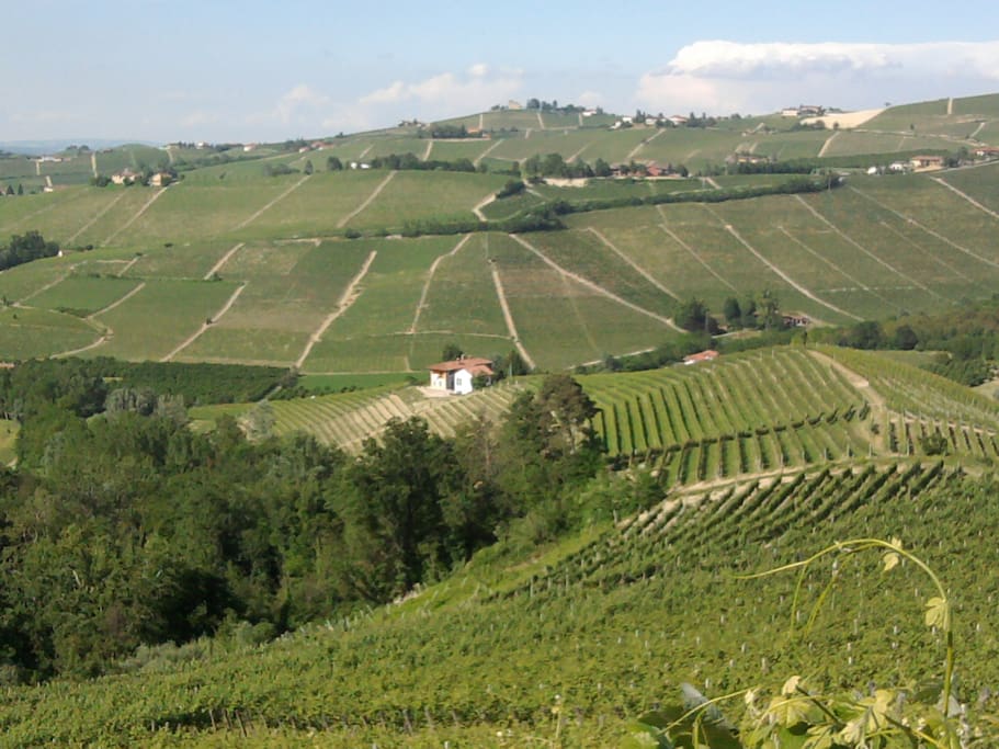 Vista della casa dal sentiero "bricco delle Capre"