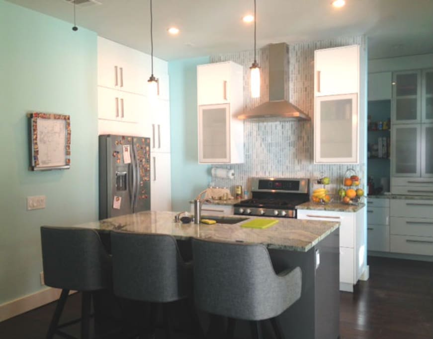Large, well-equipped kitchen