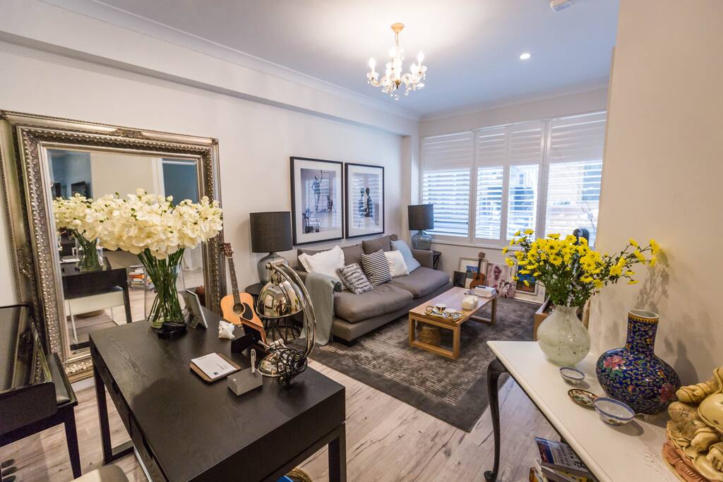 full view of living room