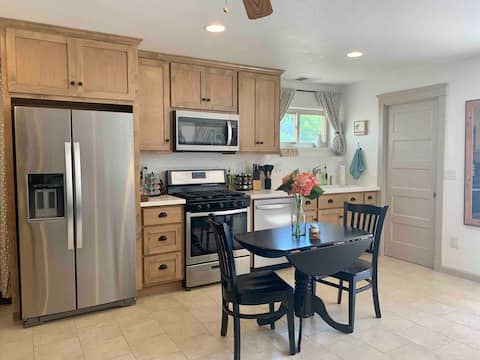 Private Updated Studio Countryside Wine Trail