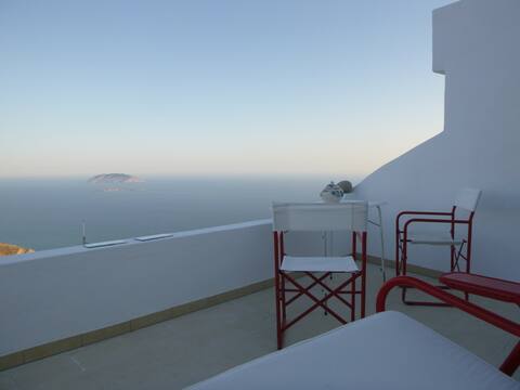 Vera's Studio with Panoramic Sea View and balcony