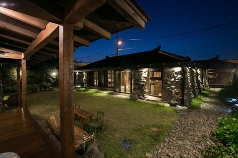 Jeju Traditional Private Pension Sogbe (Outside)