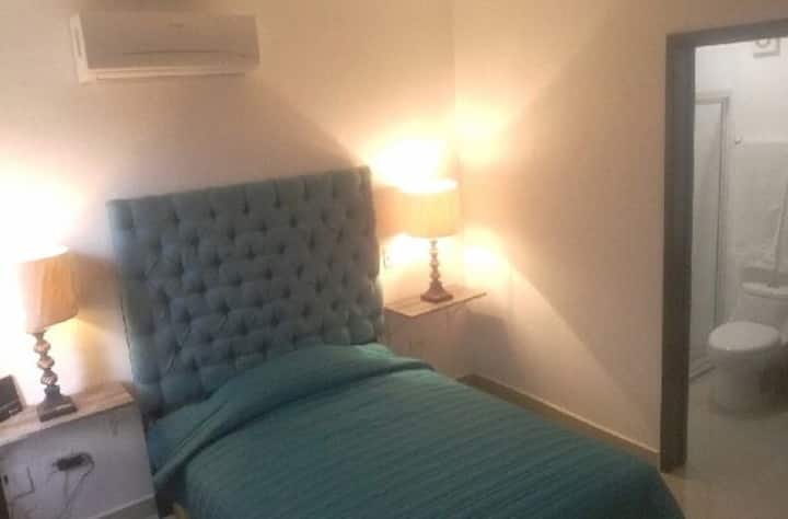 საძინებელი 1