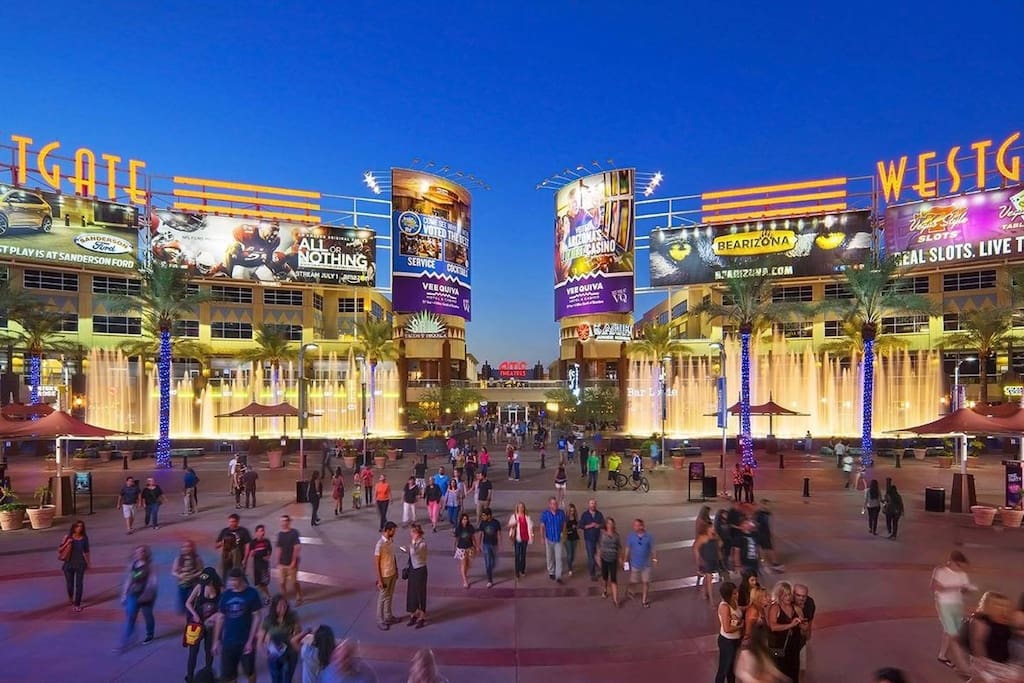 Also about 3 miles drive to the Westgate Entertainment District including: Jobing.com Arena, Tanger Mall, AMC Theatre and Diamond Casino.