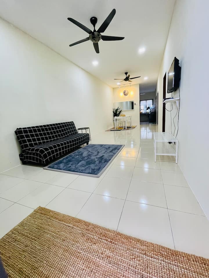 Cheerful Mishuu Homestay At Setiawan Manjung - Sitiawan