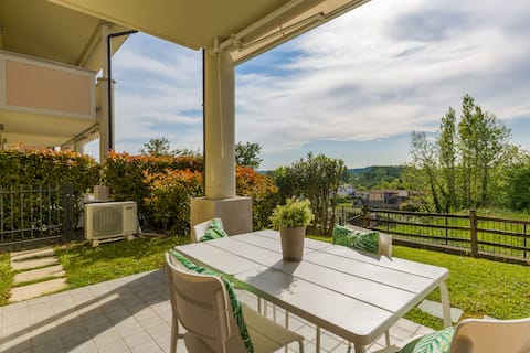 "Casa Giulia" with garden and pool, Lake Garda