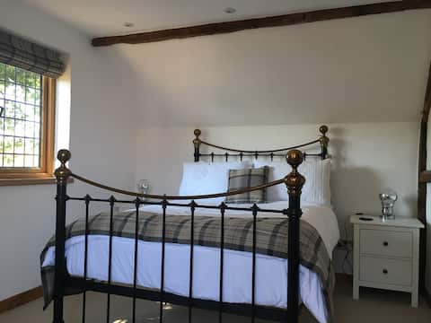 Foxhill. Ullenhall. Nr Henley-In-Arden.
