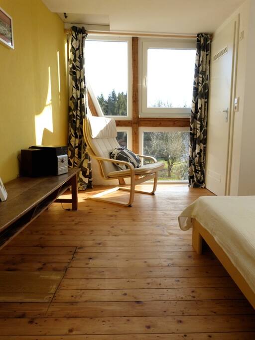 Gelbes Zimmer, 140x200 Bett