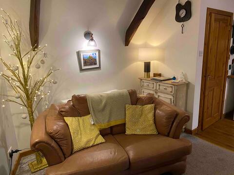 Top Airbnb: Well House hayloft in Belford