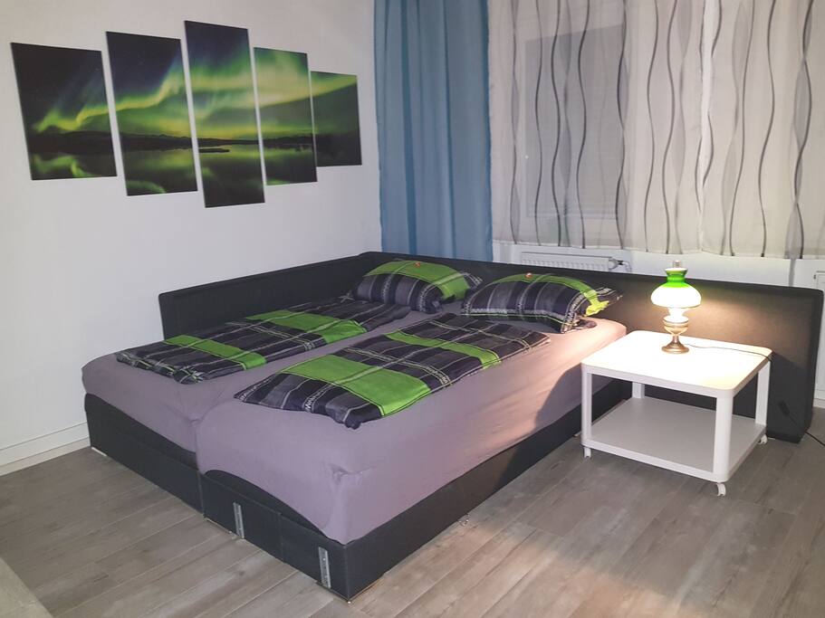 Polsterecke als Boxspringbett umgebaut