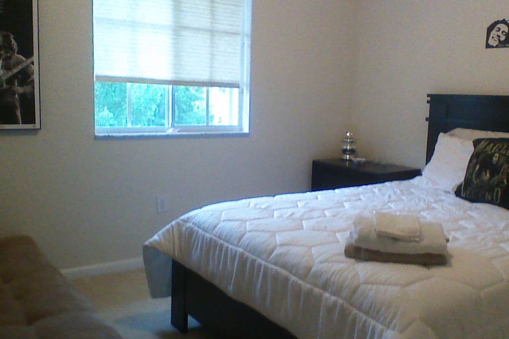 Bedroom #2-Queen Size Bed