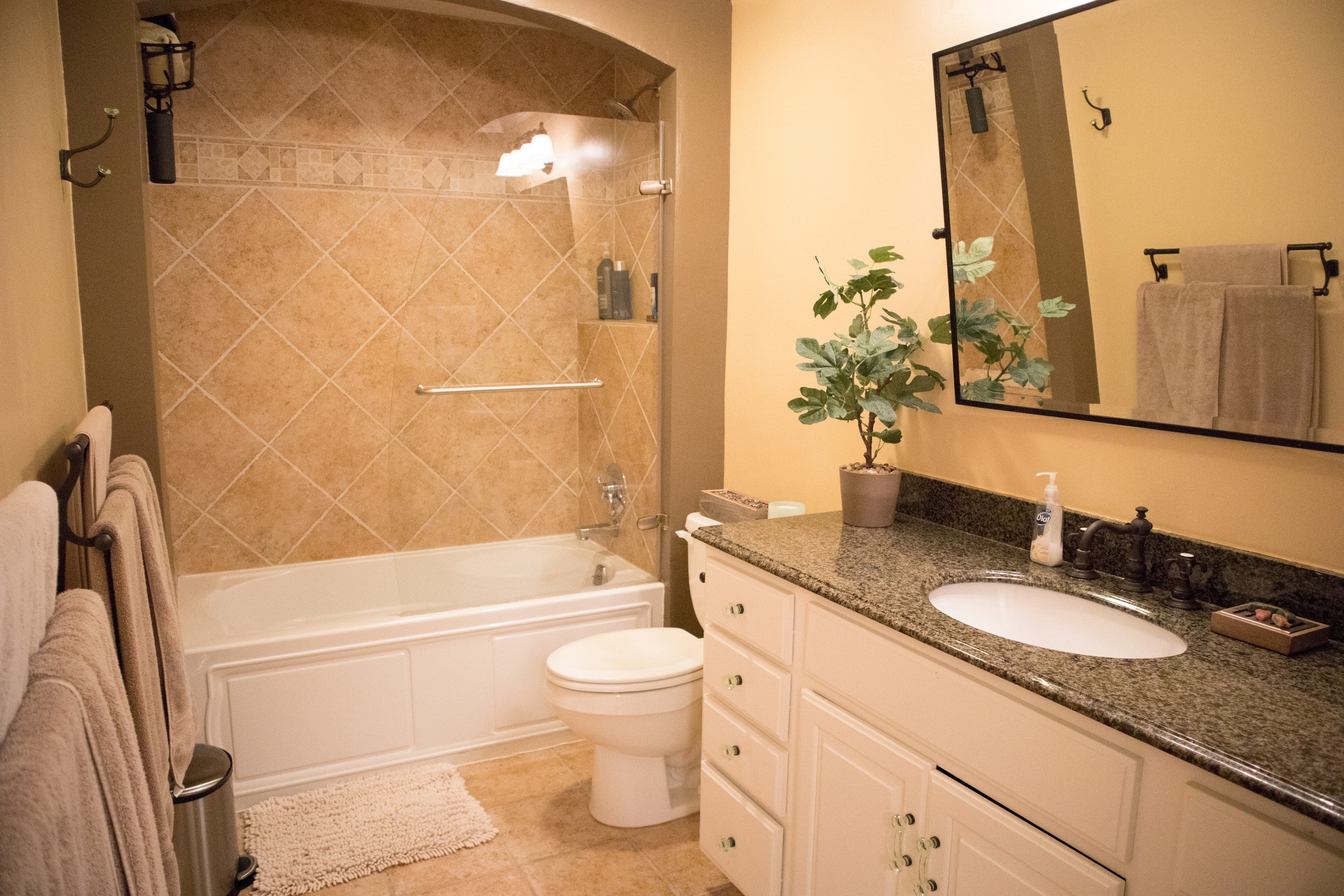 Condo in San Francisco · ★4.94 · 3 bedrooms · 3 beds · 2 baths - Image 38