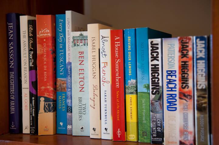 Moon River – Panoramic water views! gallery image 5