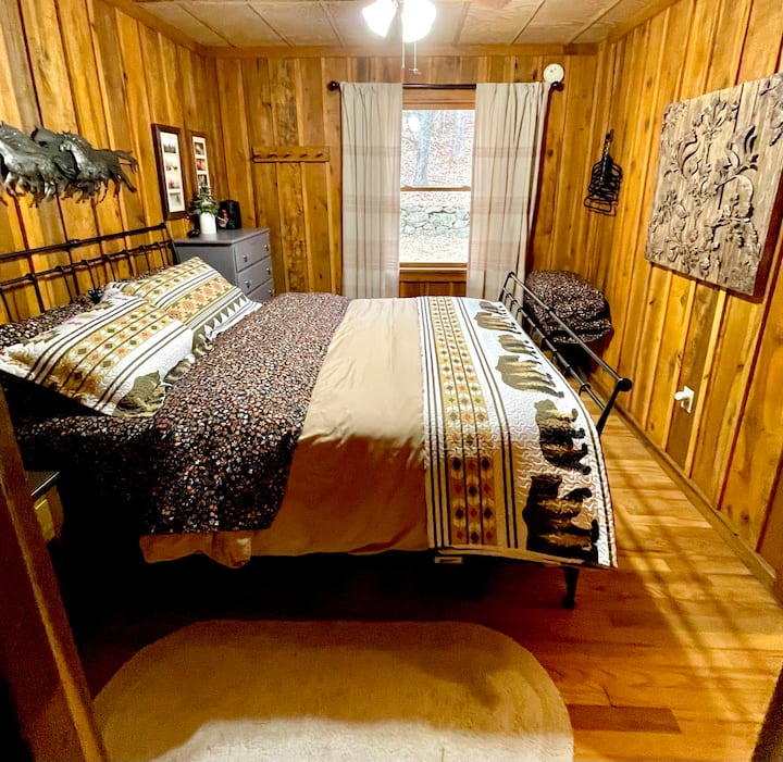 Dormitorio primer piso tamaño queen size cama tamaño queen 