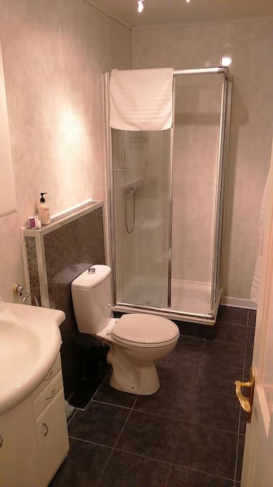 All rooms have power showers or large bath
