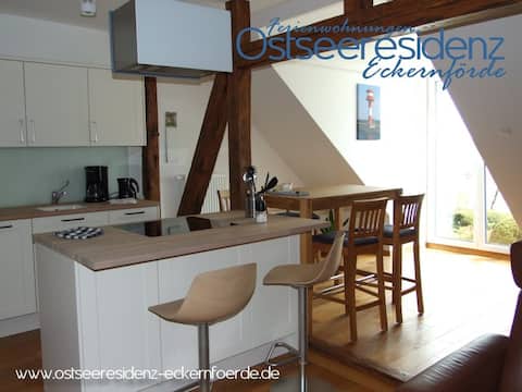 Strandgut vacation rental: close to the beach & central