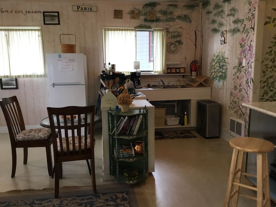 Fully equipped kitchen