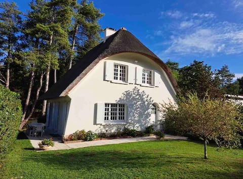 Beautiful "Paillote" Villa in Quend-Plage