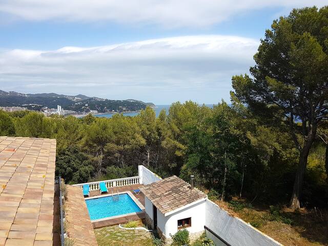 Villa Allyson # Pool, Views & Quiet Location gallery image 5